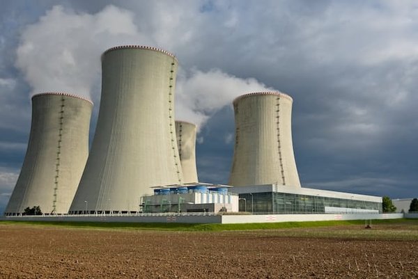 L'énergie nucléaire en 2030 : avancées et controverses