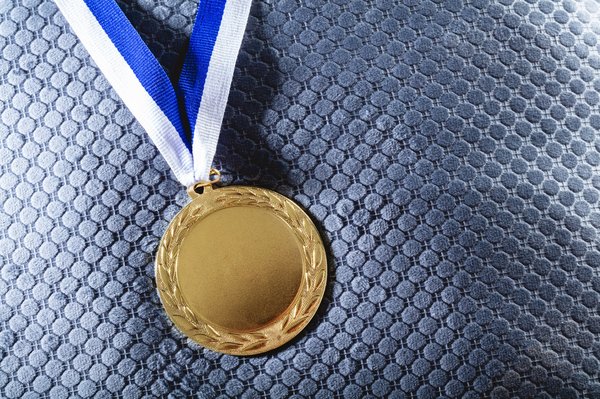 Combien coûte une médaille de baptême?